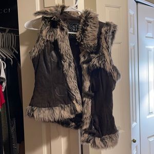Fur vest